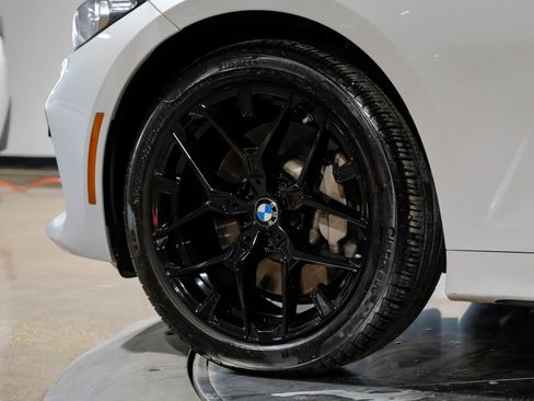 Used 2025 BMW 330i xDrive Sedan AWD/4WD image 61