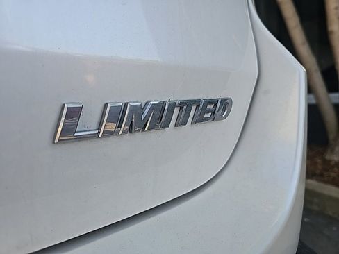 Used 2019 Toyota Highlander Limited image 6