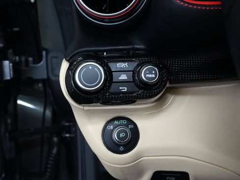 Used 2021 Ferrari 812 GTS RWD image 30