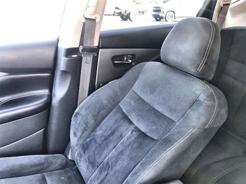 Used 2020 Nissan Murano SV image 22