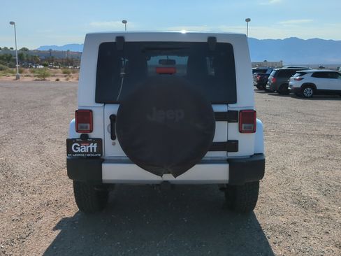Used 2014 Jeep Wrangler Sahara w/ Dual Top Group AWD/4WD image 5