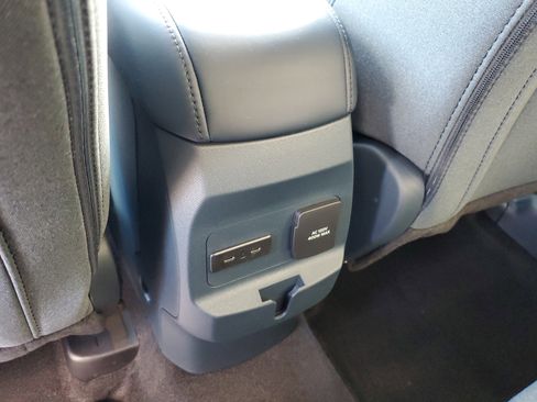 New 2025 Ford Maverick XLT w/ XLT Luxury Package image 11