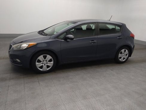 Used 2016 Kia Forte LX image 2