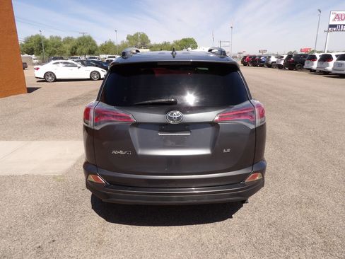 Used 2017 Toyota RAV4 LE FWD image 7