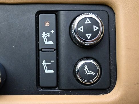 Used 2017 Bentley Continental GT image 13