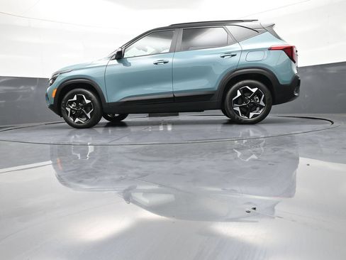 Certified 2025 Kia Seltos S AWD/4WD image 32