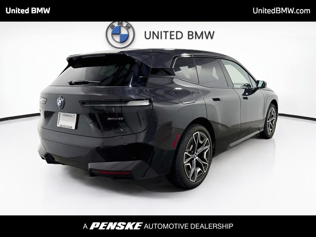 Certified 2024 BMW iX xDrive50 w/ Premium Package AWD/4WD image 5
