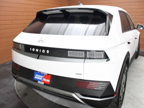 Used 2023 Hyundai Ioniq 5 SEL image 4