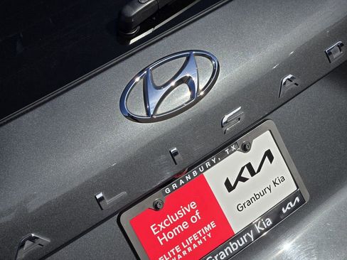 Used 2021 Hyundai Palisade Limited w/ Cargo Package image 8