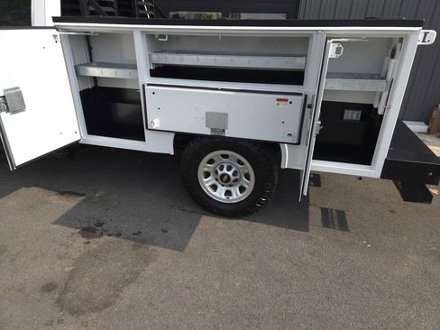 Used 2015 Chevrolet Silverado 3500 W/T w/ WT Fleet Convenience Package image 4