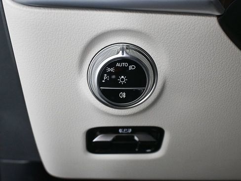 Certified 2026 Mercedes-Benz C 300 Sedan image 9