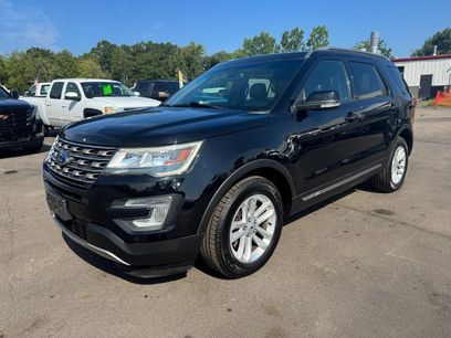 Used 2017 Ford Explorer XLT w/ Equipment Group 202A