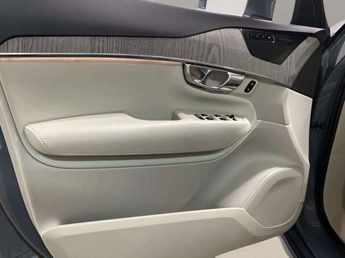 Used 2023 Volvo XC90 T8 Plus w/ Protection Package Premier image 93