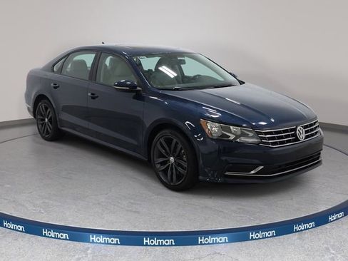 Used 2019 Volkswagen Passat 2.0T Wolfsburg FWD image 4
