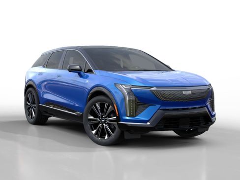 New 2026 Cadillac Optiq Luxury 2 RWD image 2