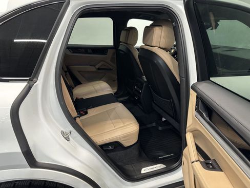 Certified 2024 Porsche Cayenne S image 40