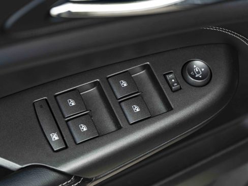 Used 2012 Cadillac SRX Luxury FWD image 40