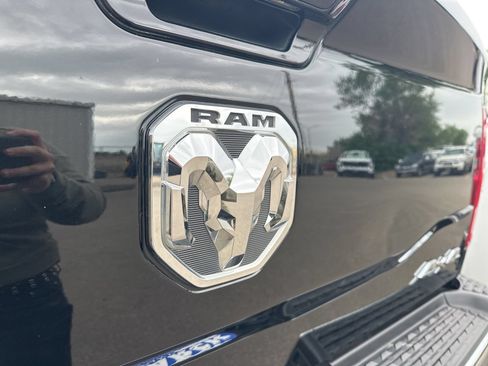 Used 2022 RAM 2500 Big Horn w/ Level A Equipment Group AWD/4WD image 8