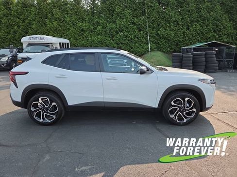 New 2026 Chevrolet Trax RS w/ Driver Confidence Package FWD image 8