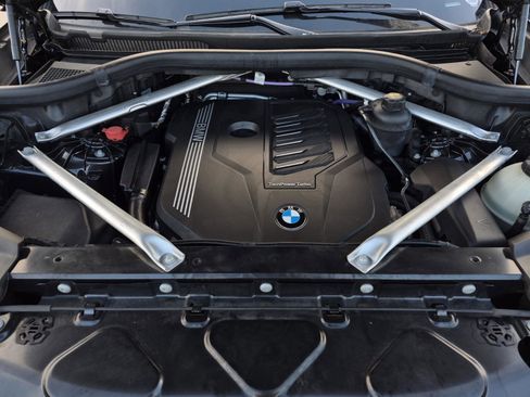 Certified 2023 BMW X5 sDrive40i w/ Premium Package image 11