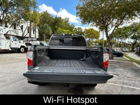 Used 2023 Nissan Titan SV w/ SV Convenience Package RWD image 37