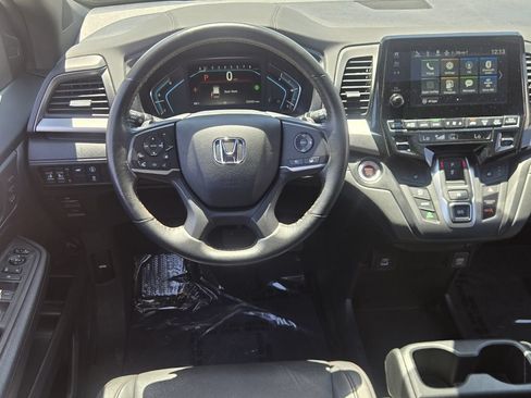 Certified 2024 Honda Odyssey Sport image 12