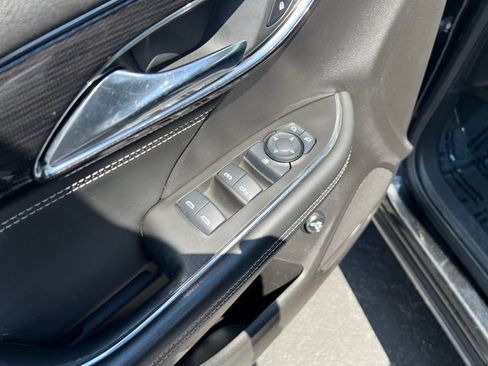 Certified 2022 Buick Envision Preferred FWD image 11