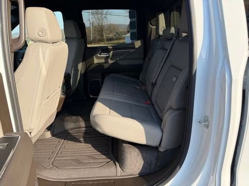 Used 2026 GMC Sierra 1500 SLT w/ SLT Premium Plus Package image 18