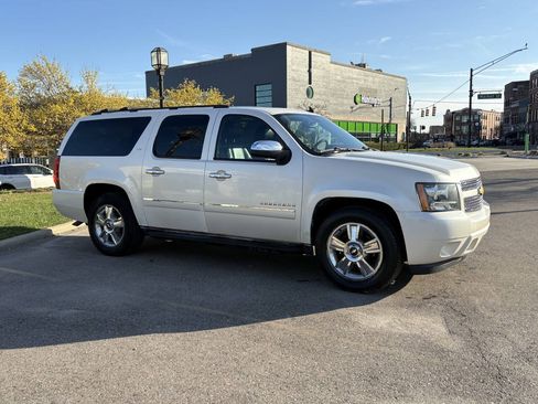 Used 2010 Chevrolet Suburban LTZ AWD/4WD image 6