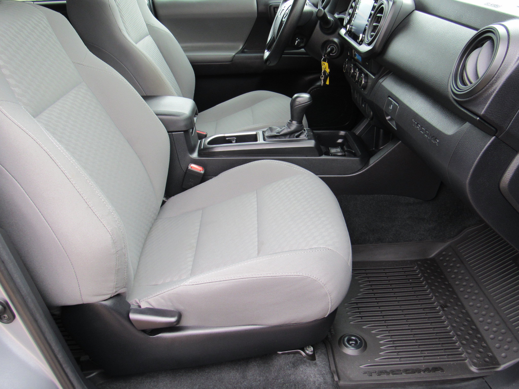 Used 2021 Toyota Tacoma SR AWD/4WD image 28