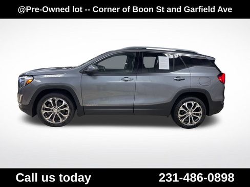 Used 2020 GMC Terrain SLT w/ Preferred Package AWD/4WD image 2