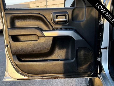 Used 2017 Chevrolet Silverado 2500 LT image 19