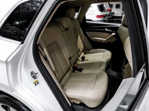 Used 2018 Audi Q5 2.0T Premium Plus w/ Premium Plus Package AWD/4WD image 39