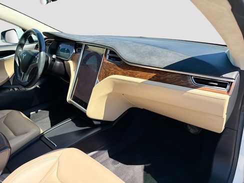 Used 2016 Tesla Model S 90D image 14