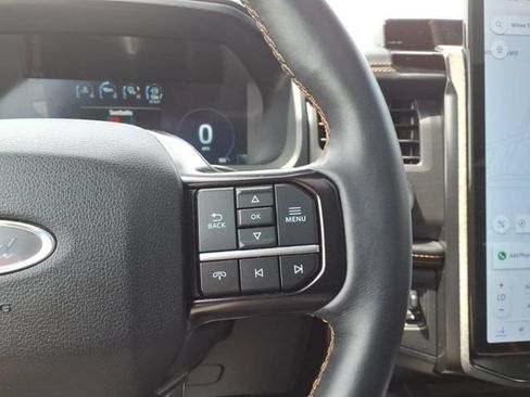Certified 2023 Ford Expedition Platinum AWD/4WD image 18