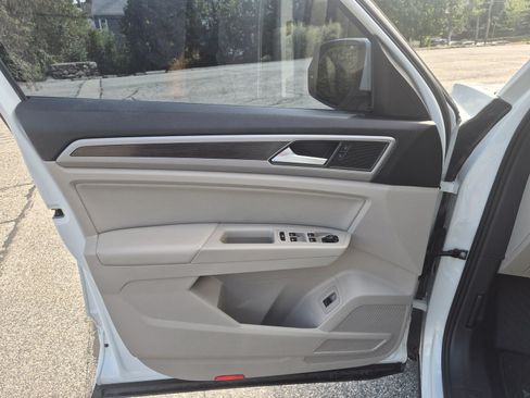 Used 2019 Volkswagen Atlas SE w/ Panoramic Sunroof Package AWD/4WD image 24