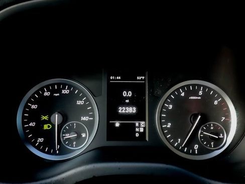 Used 2022 Mercedes-Benz Metris Passenger image 5