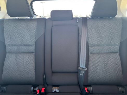 Used 2025 Nissan Rogue SV FWD image 39
