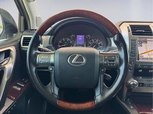 Used 2015 Lexus GX 460 w/ Premium Package AWD/4WD image 14