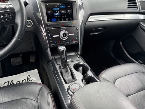 Used 2018 Ford Explorer Sport image 26