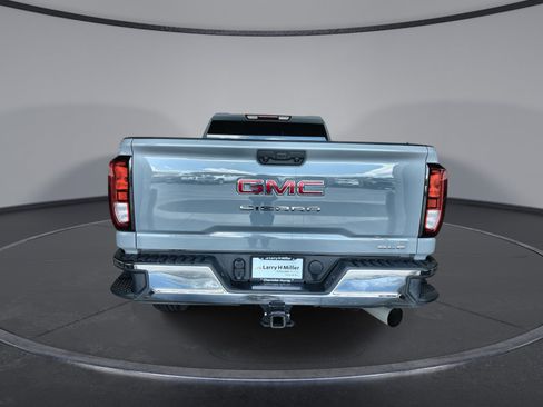 Used 2025 GMC Sierra 3500 SLE w/ SLE Value Package image 6