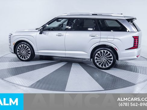 Used 2026 Hyundai Palisade Calligraphy FWD image 5