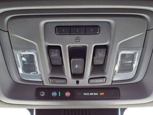 Used 2024 GMC Sierra 1500 Denali w/ Denali Reserve Package AWD/4WD image 18