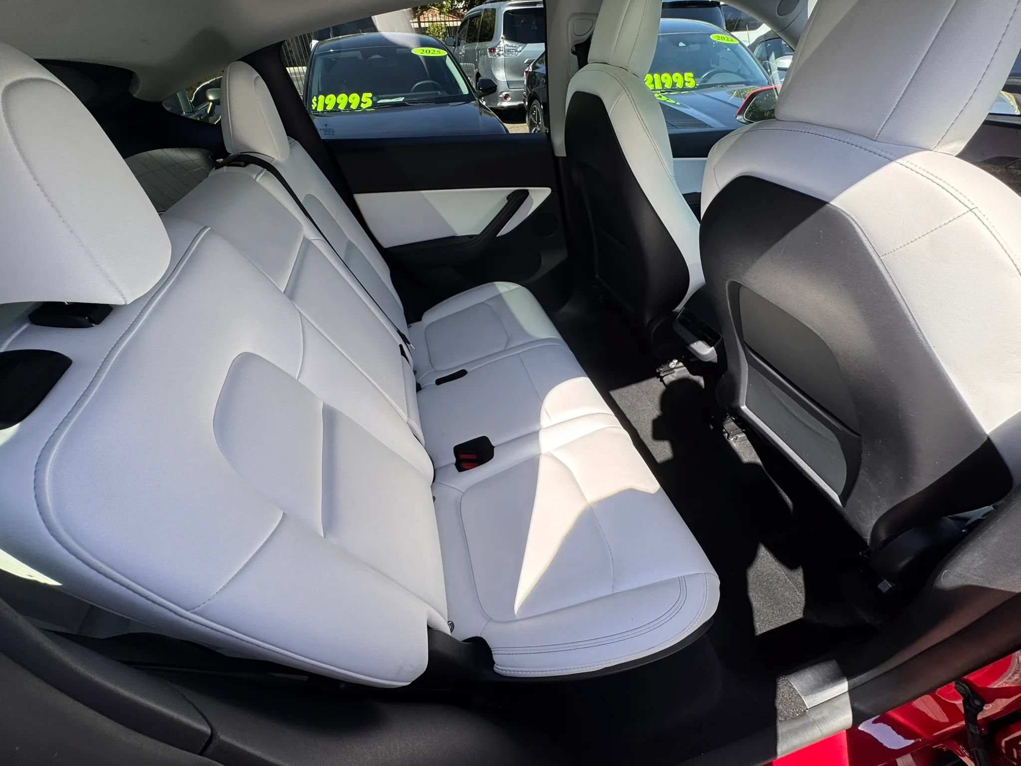 Used 2022 Tesla Model Y Long Range AWD/4WD image 13