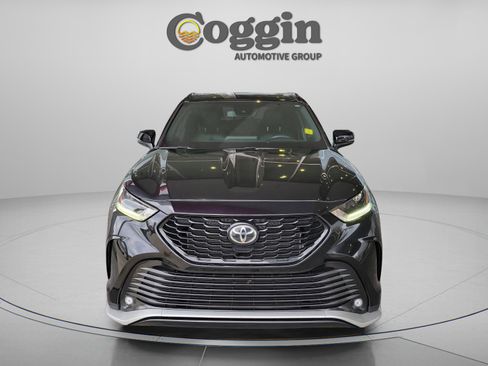 Certified 2023 Toyota Highlander XSE image 6