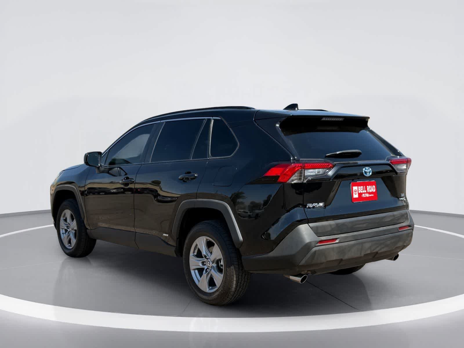 Used 2023 Toyota RAV4 LE AWD/4WD image 6