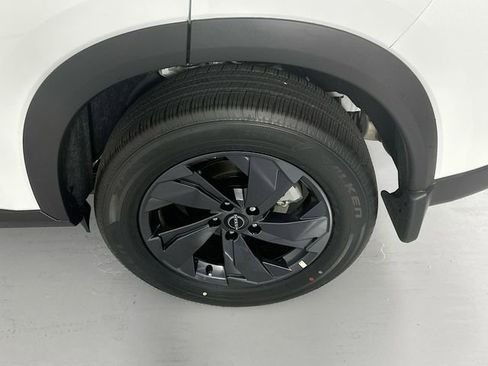 Used 2026 Nissan Rogue SV FWD image 11