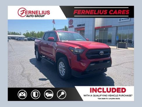Used 2025 Toyota Tacoma SR5 AWD/4WD image 1