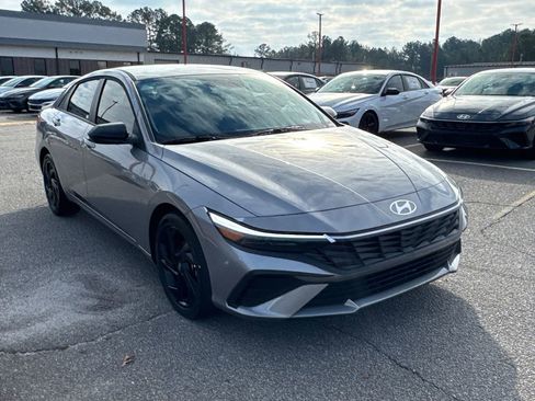 New 2026 Hyundai Elantra Sport image 7