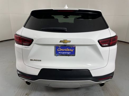 Used 2024 Chevrolet Blazer LT image 8